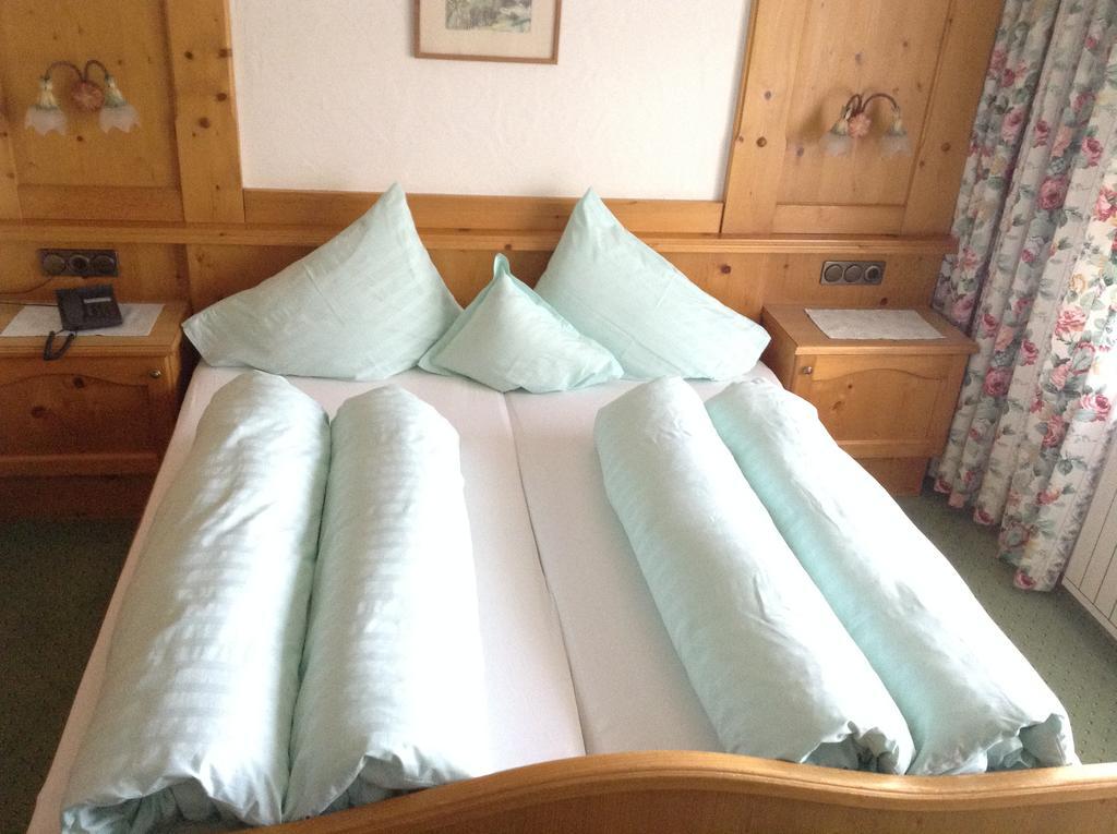 Hotel Garni Almhof Seefeld in Tirol Kültér fotó